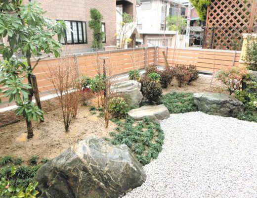 新築の純和風のお庭づくりの事例